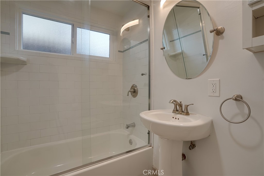 Las Palmas - Residential Lease