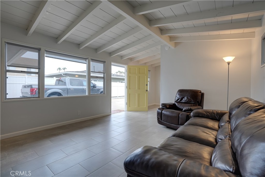 Las Palmas - Residential Lease