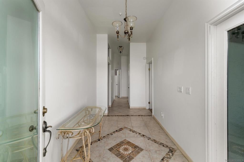 475 Canyon Rim