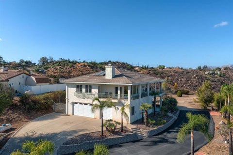 Photo of 475 Canyon Rim DR, El Cajon, CA 92021 (MLS # 260022945SD)