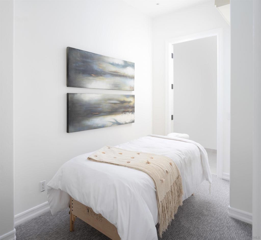 Rancho Santa Fe - Residential