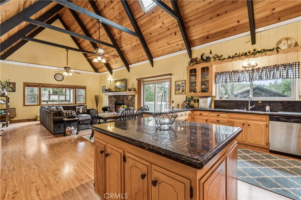 200 Birchwood
