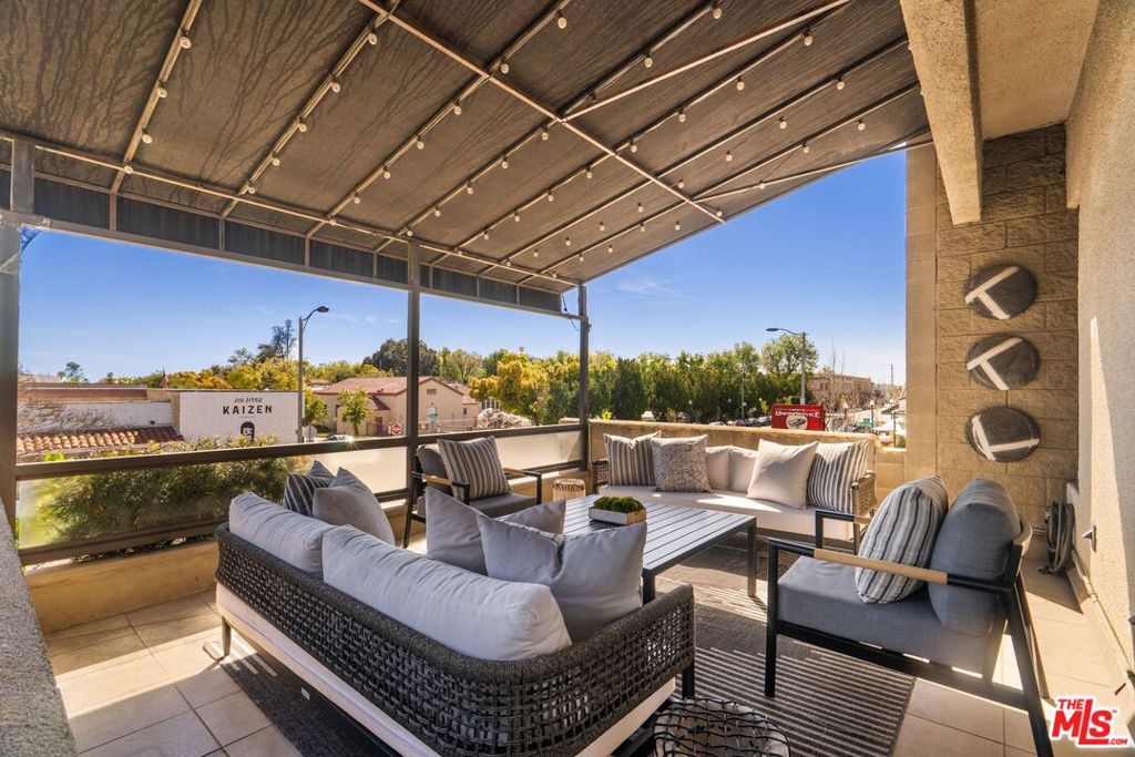 1104 Mission Street