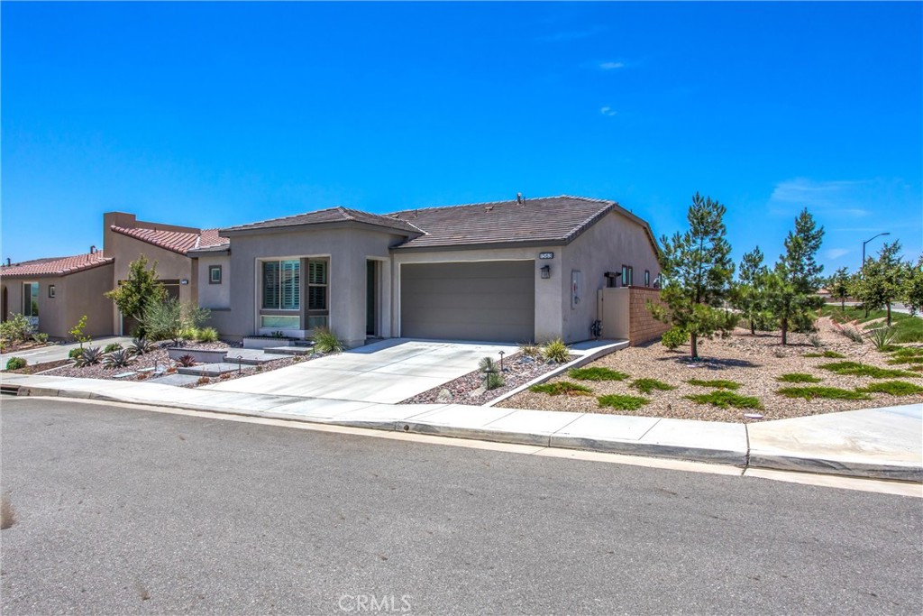 1563 Sunswept Way