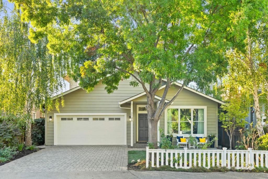 Photo of 2140 Monterey Avenue, Menlo Park, CA 94025 (MLS # ML82023600)