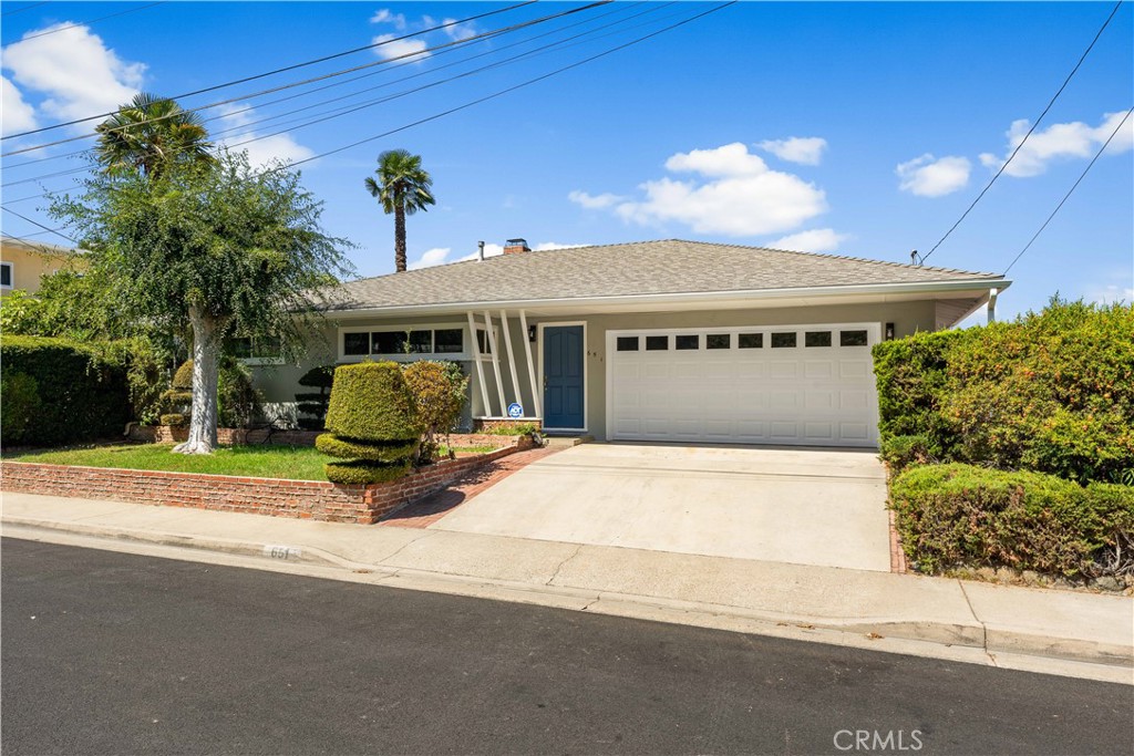 Welcome to this beautifully updated 3 bedroom, 2 bathroom single-family home in the heart of Monterey Park! Offering 1,355 sq. ft. of living space, this home is perfectly situated just minutes from Barnes Park and highly rated Repetto Elementary School (GreatSchools score: 8/10). With easy access to shopping, dining, and only a 10-minute drive to Downtown Los Angeles, this location can’t be beat.
Inside, you’ll find an open layout with brand-new dual-pane windows and sliding doors, a new roof, and a freshly painted interior and exterior. The spacious brand-new kitchen features quartz countertops, modern cabinetry, and updated finishes—perfect for everyday living and entertaining. Gorgeous parquet wood floors add warmth and charm throughout.
Both bathrooms include updates such as new vanities and fixtures, while the home has been completely re-plumbed inside and equipped with a new electrical panel for peace of mind. Enjoy direct garage access and a private backyard with space for dining al fresco and gatherings.
With its modern upgrades, stunning views, and prime central location, this Monterey Park gem is move-in ready and waiting to welcome its new owners!