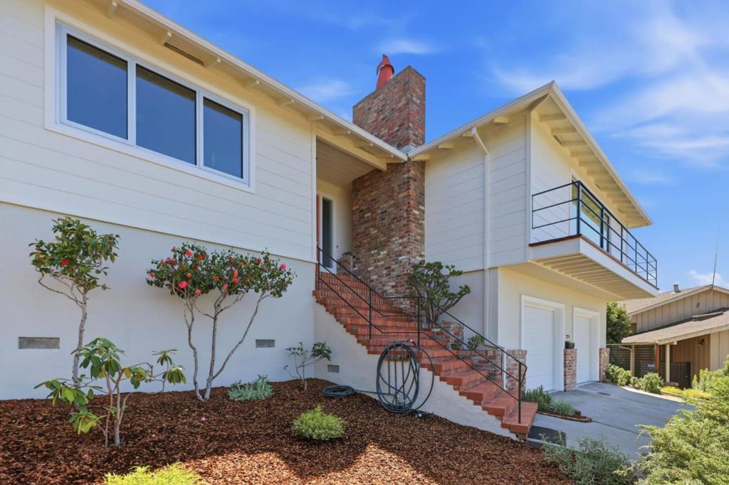 723 Linda Court