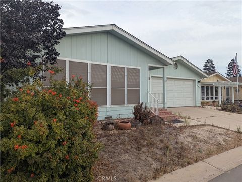 Photo of 3386 Greenacre Drive, Santa Maria, CA 93455 (MLS # SR25280600)