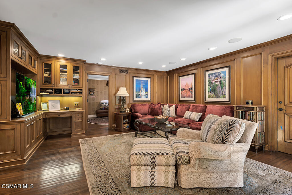 Custom NR-736 - 736 - Residential