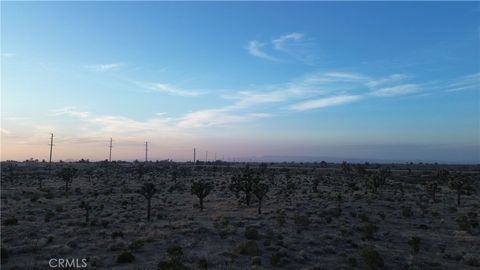 Photo of 92345 Mojave St, Hesperia, CA 92345 (MLS # DW26117140)