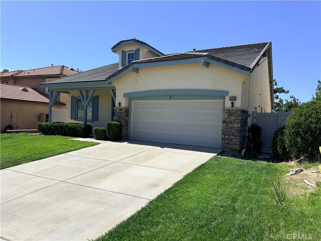 42641 Hussar Court