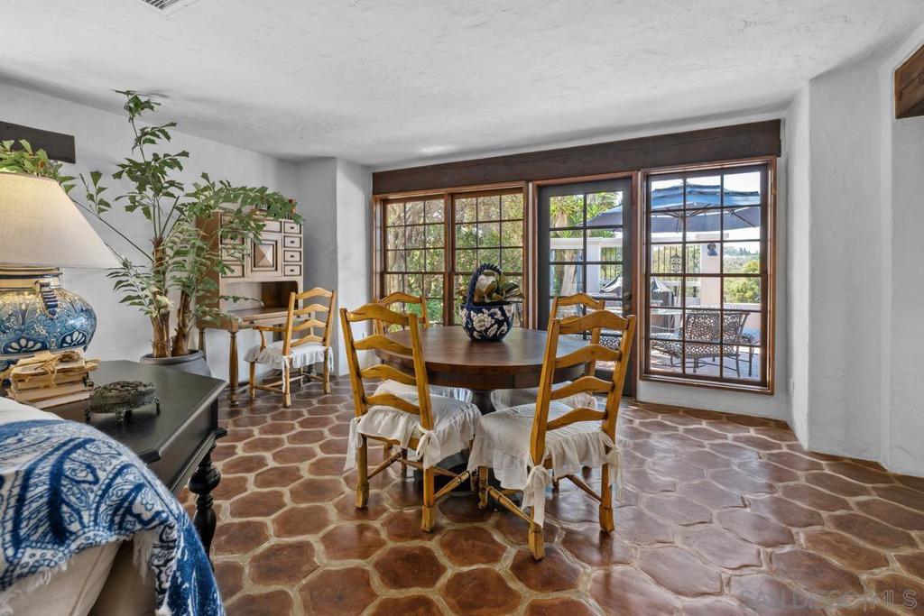 Rancho Santa Fe - Residential