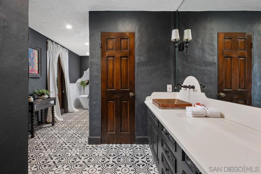 Rancho Santa Fe - Residential