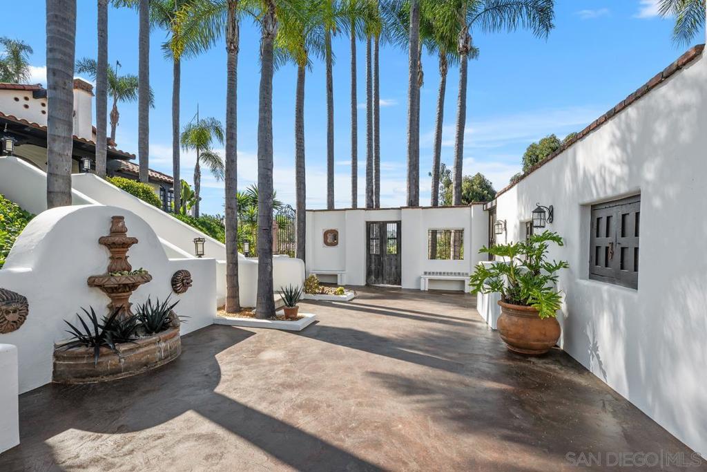 Rancho Santa Fe - Residential