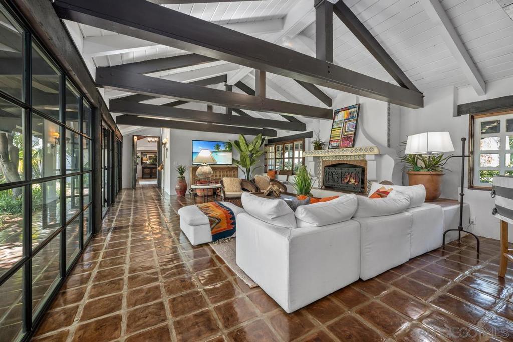 Rancho Santa Fe - Residential