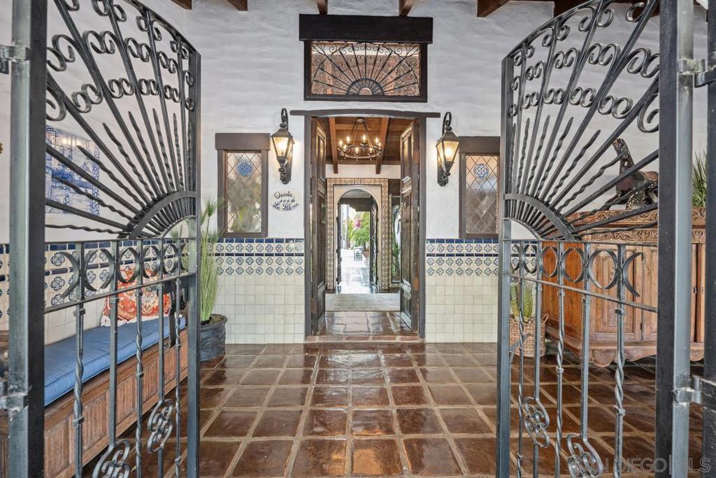 Rancho Santa Fe - Residential