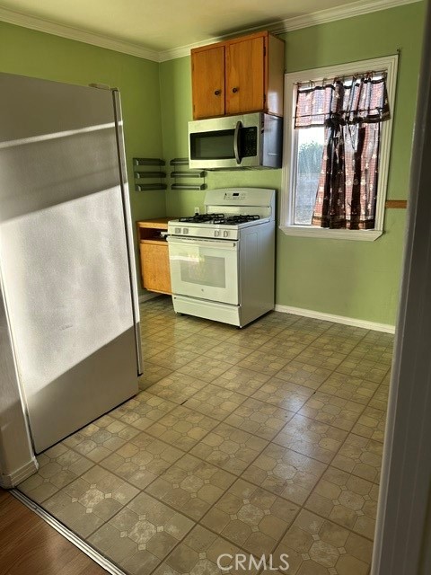 Artcraft Manor (AM) - Residential Lease