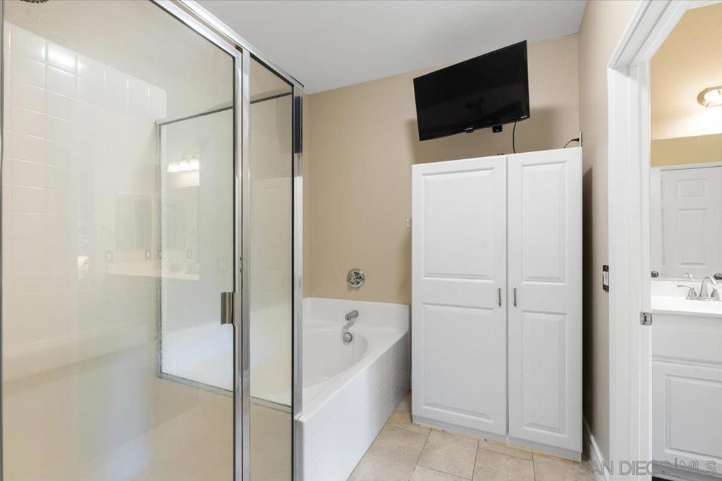 Lakeside - Residential