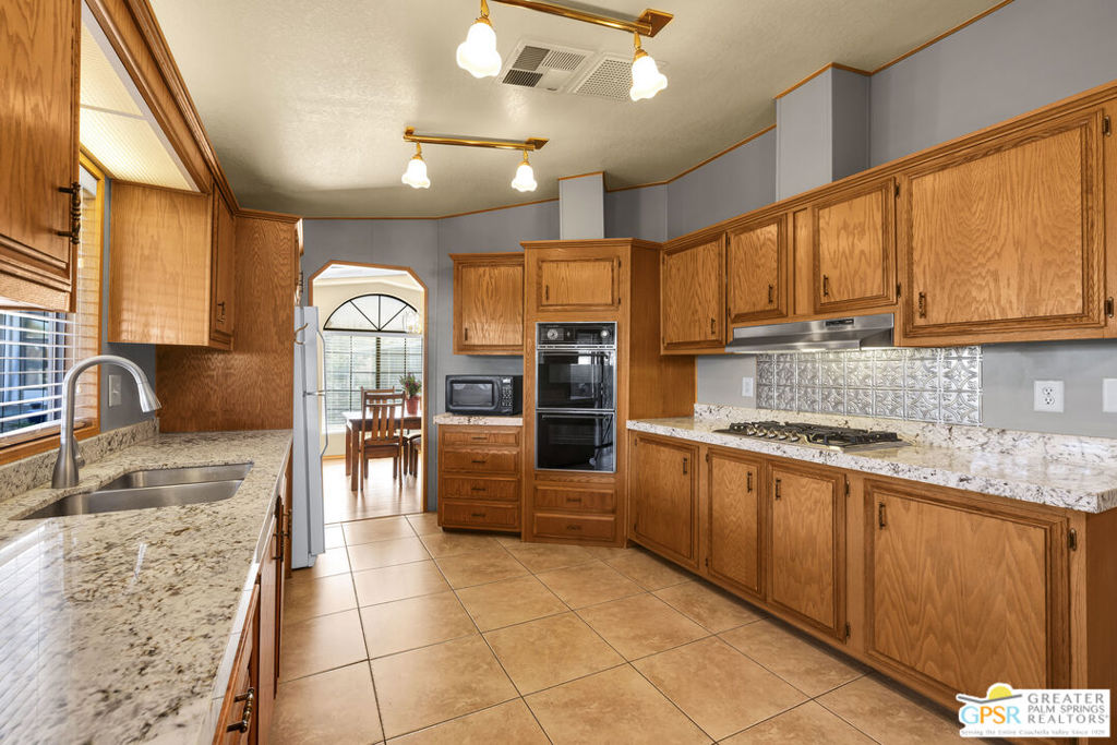 The Canyon - Manufactured In Park