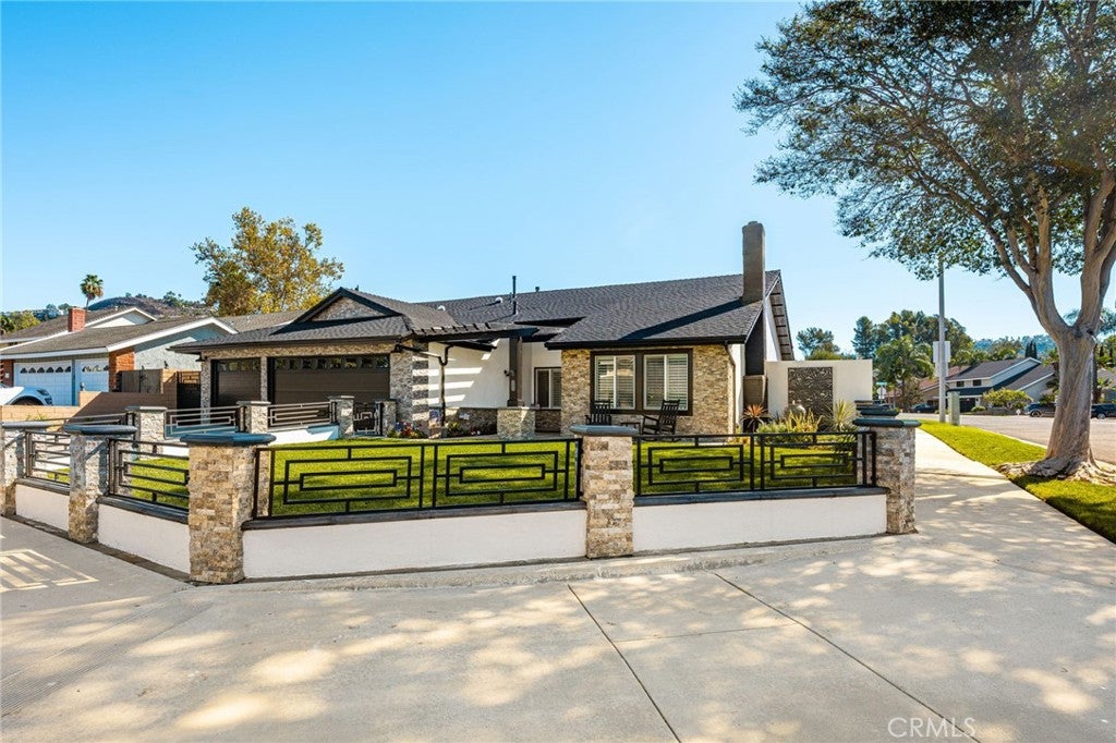 245 N Bobwhite Way