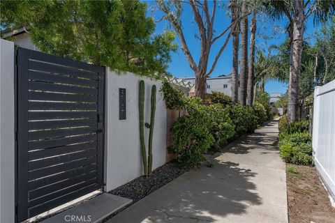 Tiny photo for 5121 Seabreeze Way, Oxnard, CA 93035 (MLS # SR26091839)