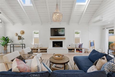 Tiny photo for 5121 Seabreeze Way, Oxnard, CA 93035 (MLS # SR26091839)