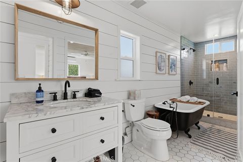 Tiny photo for 5121 Seabreeze Way, Oxnard, CA 93035 (MLS # SR26091839)