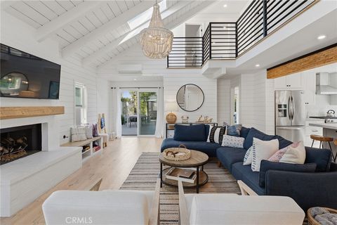 Tiny photo for 5121 Seabreeze Way, Oxnard, CA 93035 (MLS # SR26091839)