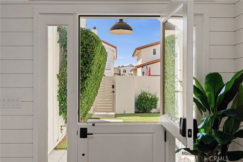 Tiny photo for 5121 Seabreeze Way, Oxnard, CA 93035 (MLS # SR26091839)