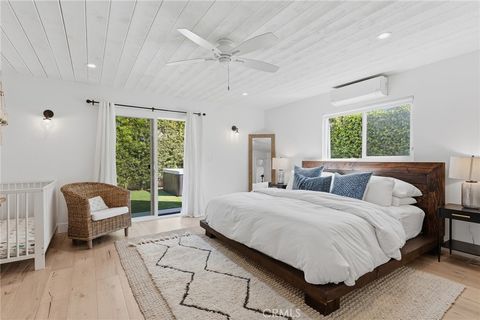 Tiny photo for 5121 Seabreeze Way, Oxnard, CA 93035 (MLS # SR26091839)