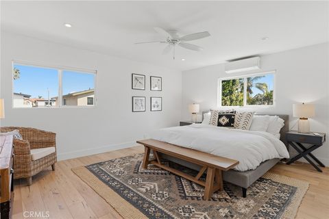 Tiny photo for 5121 Seabreeze Way, Oxnard, CA 93035 (MLS # SR26091839)