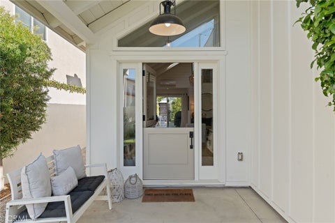 Tiny photo for 5121 Seabreeze Way, Oxnard, CA 93035 (MLS # SR26091839)