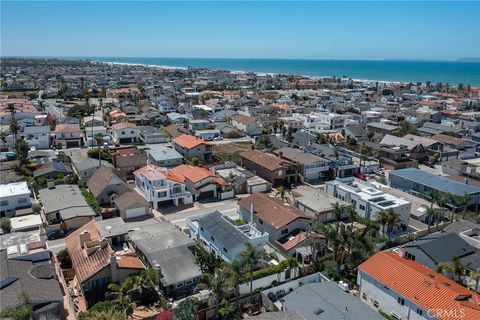 Tiny photo for 5121 Seabreeze Way, Oxnard, CA 93035 (MLS # SR26091839)