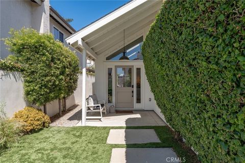 Tiny photo for 5121 Seabreeze Way, Oxnard, CA 93035 (MLS # SR26091839)