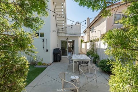 Tiny photo for 5121 Seabreeze Way, Oxnard, CA 93035 (MLS # SR26091839)