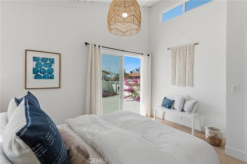 Tiny photo for 5121 Seabreeze Way, Oxnard, CA 93035 (MLS # SR26091839)