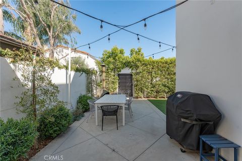 Tiny photo for 5121 Seabreeze Way, Oxnard, CA 93035 (MLS # SR26091839)