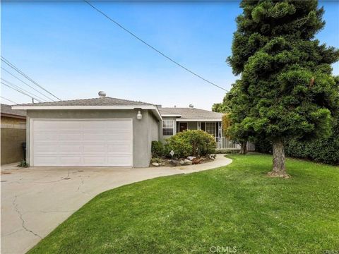 Photo of 1514 W 156th St, Compton, CA 90220 (MLS # DW26073738)