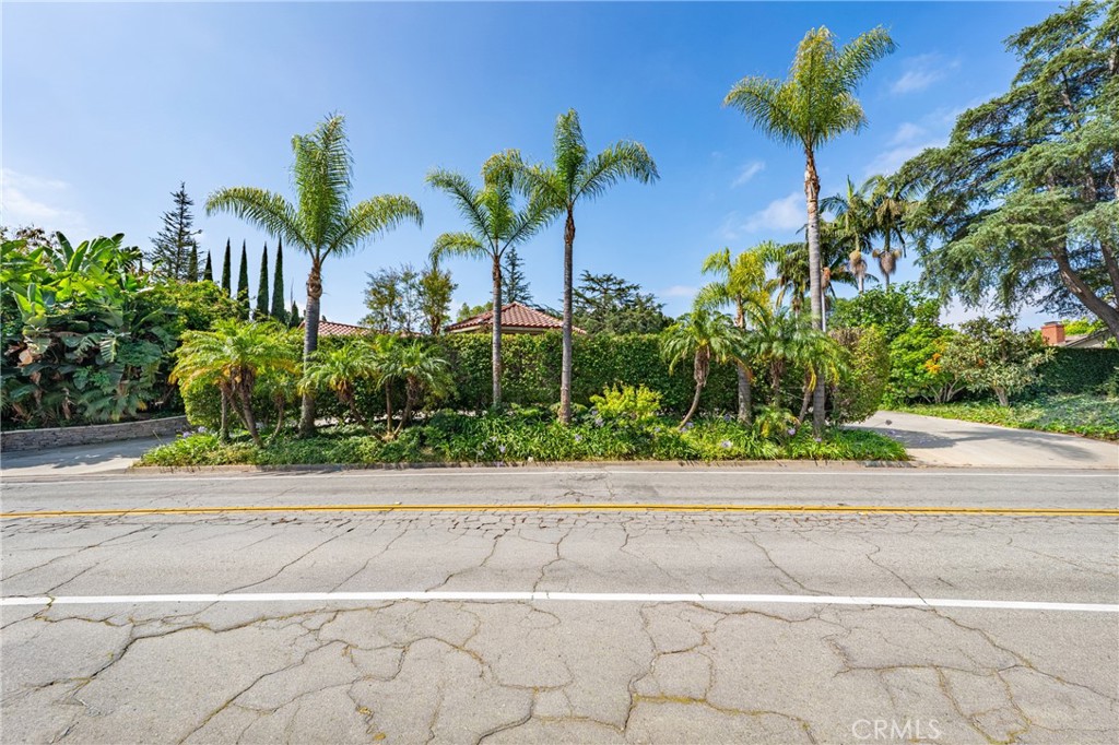 200 W Hermosa Drive
