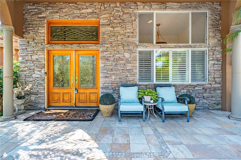200 W Hermosa Drive