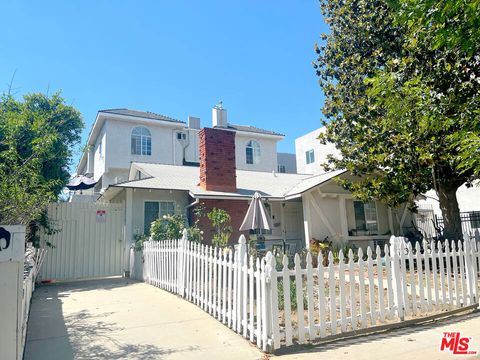 Photo of 6501 Woodley Avenue, Van Nuys, CA 91406 (MLS # 26711685)