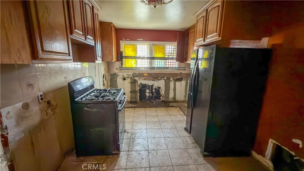 11439 Rosecrans
