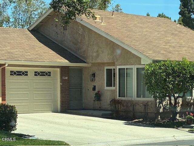 11240 Village 11