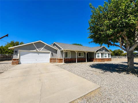 Photo of 9647 E Avenue S4, Littlerock, CA 93543 (MLS # SR26181240)