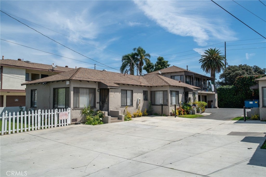 411 N Eastwood Avenue