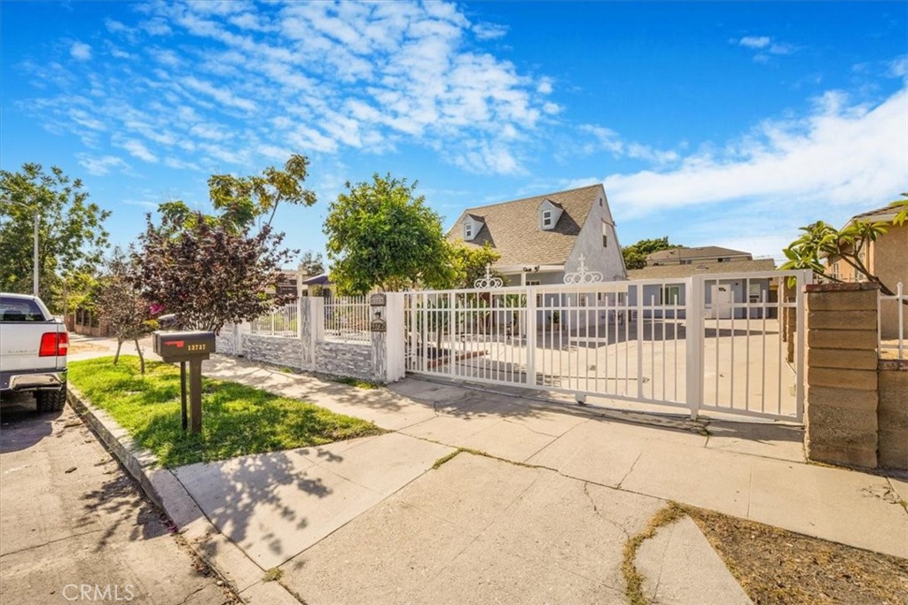 Welcome to this beautifully updated single-family property in the heart of Pacoima, CA , a rare opportunity for investors or buyers seeking a versatile multi-family living setup.
This property offers three separate living spaces:
• Front House: 2 fully updated bedrooms and 2 fully updated bathrooms
• ADU: 2 fully updated bedrooms and 1 fully updated bathroom
• Bonus Studio (part of permitted ADU): 1 fully updated bathroom and kitchenette
All units have been tastefully renovated with modern finishes, quartz countertops, upgraded showers, new vinyl flooring, and a brand-new kitchen featuring a stylish breakfast bar. The property is move-in ready, offering both comfort and income potential.
Extra Features You’ll Love:
• Brand-new gated fence with remote control access
• Ample gated parking for 6–8 vehicles
• A welcoming front porch perfect for relaxing
• Large storage structure in the back
This home is ideal for multi-generational living or as a strong income-generating investment. Conveniently located near shopping, dining, schools, and major transportation routes, it combines modern upgrades, functionality, and flexibility all in one.
Don’t miss this incredible opportunity to own a turn-key, multi-unit property in Pacoima