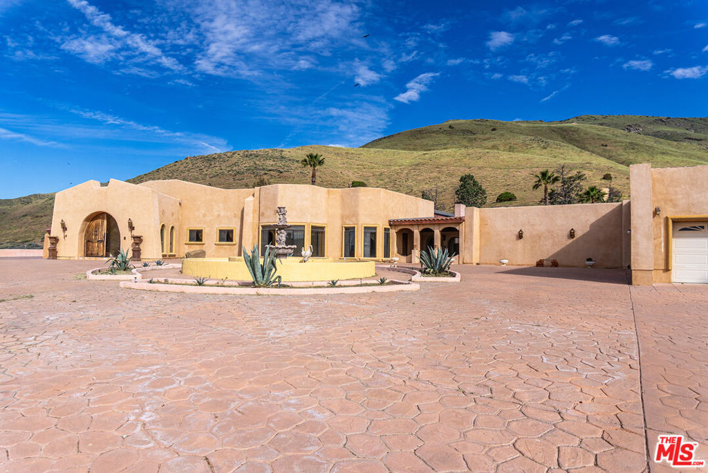 35931 via famero drive