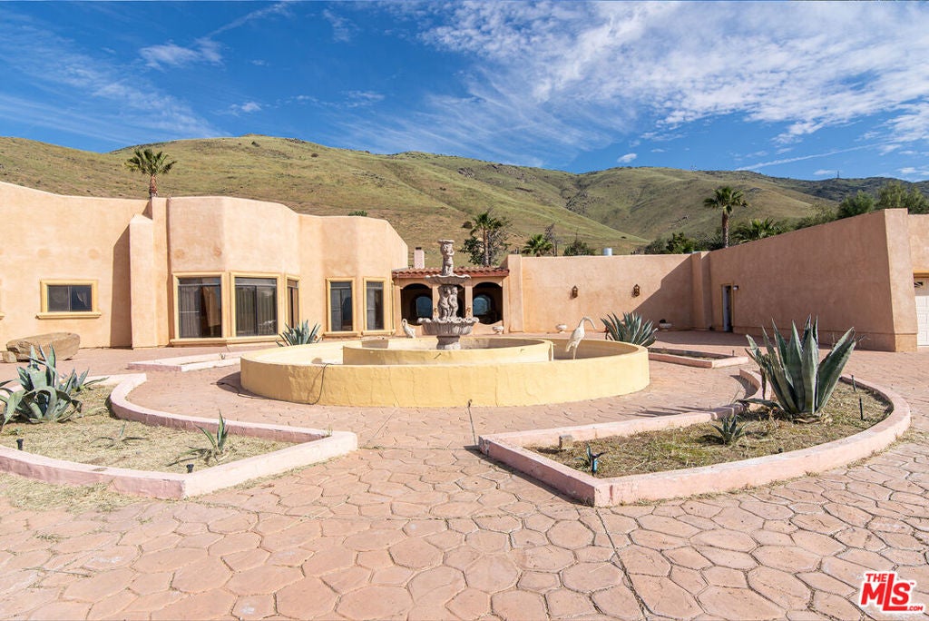 35931 Via Famero Drive