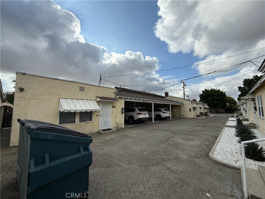 9719 Belmont
