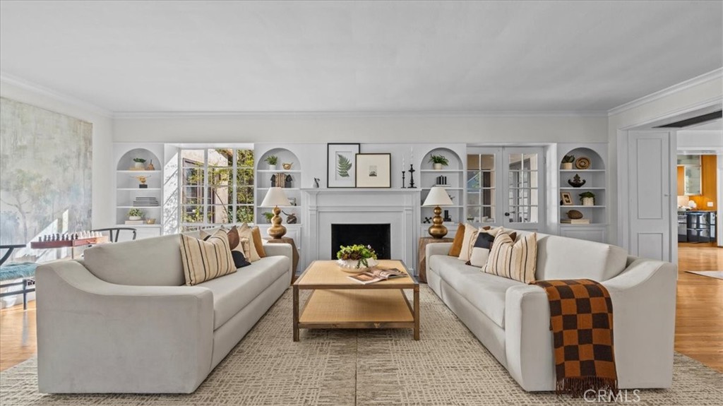 460 University Circle